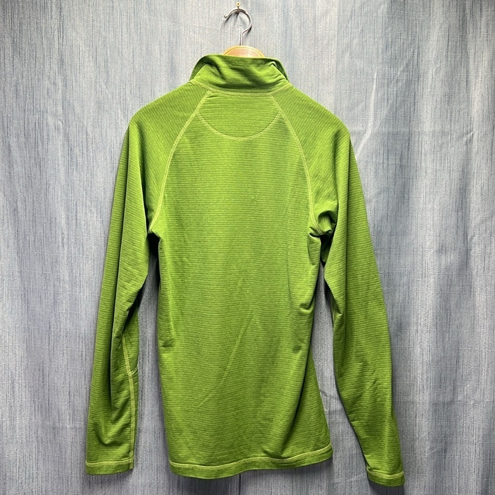 MEC green 1/4 tip long sleeve top size medium - Picture 8 of 9